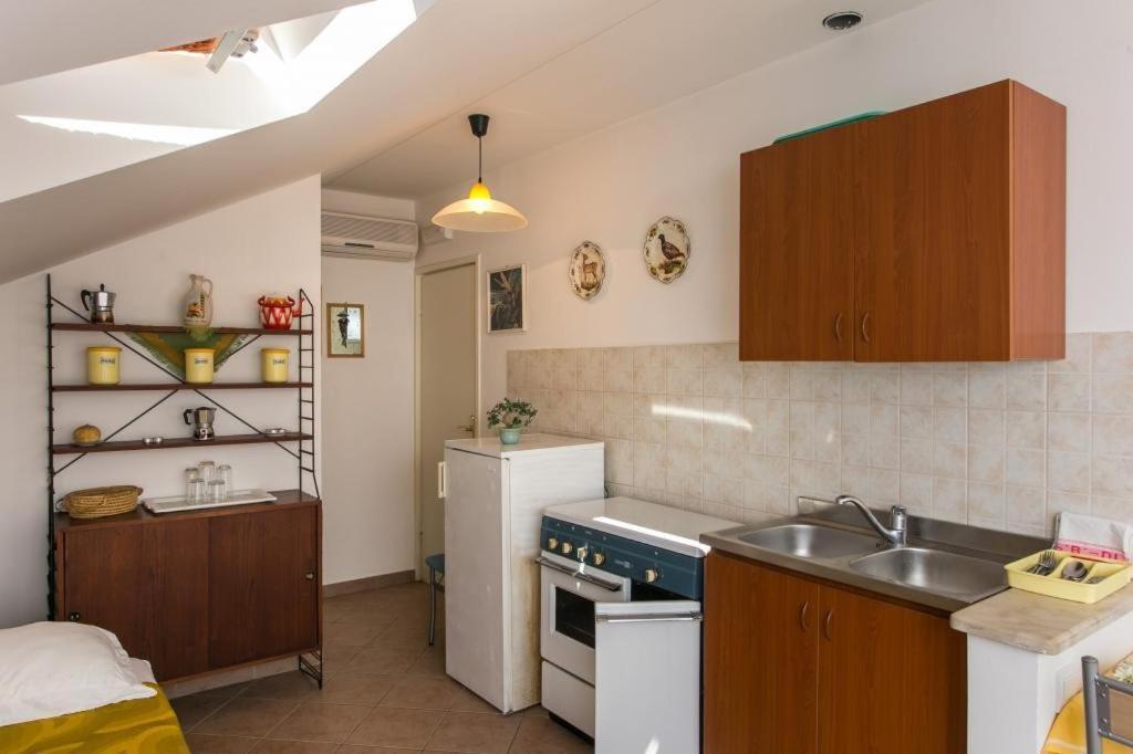 Apartments Tramonto Zaton  Kamer foto